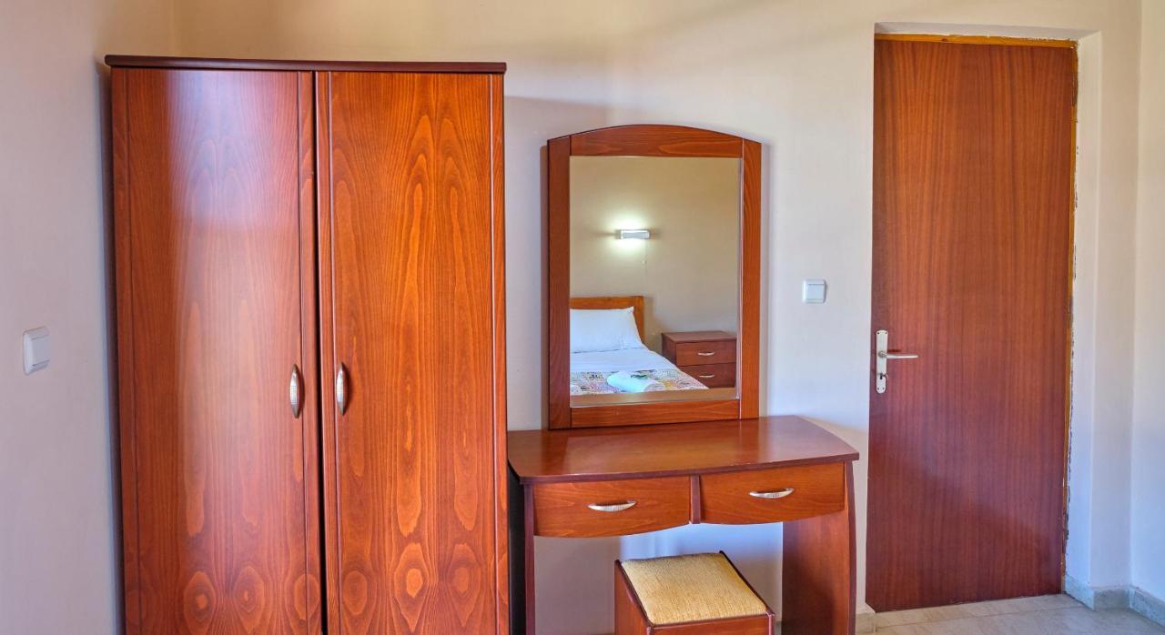 Theodora Apartments Agios Stefanos Corfu Агиос Стефанос Экстерьер фото